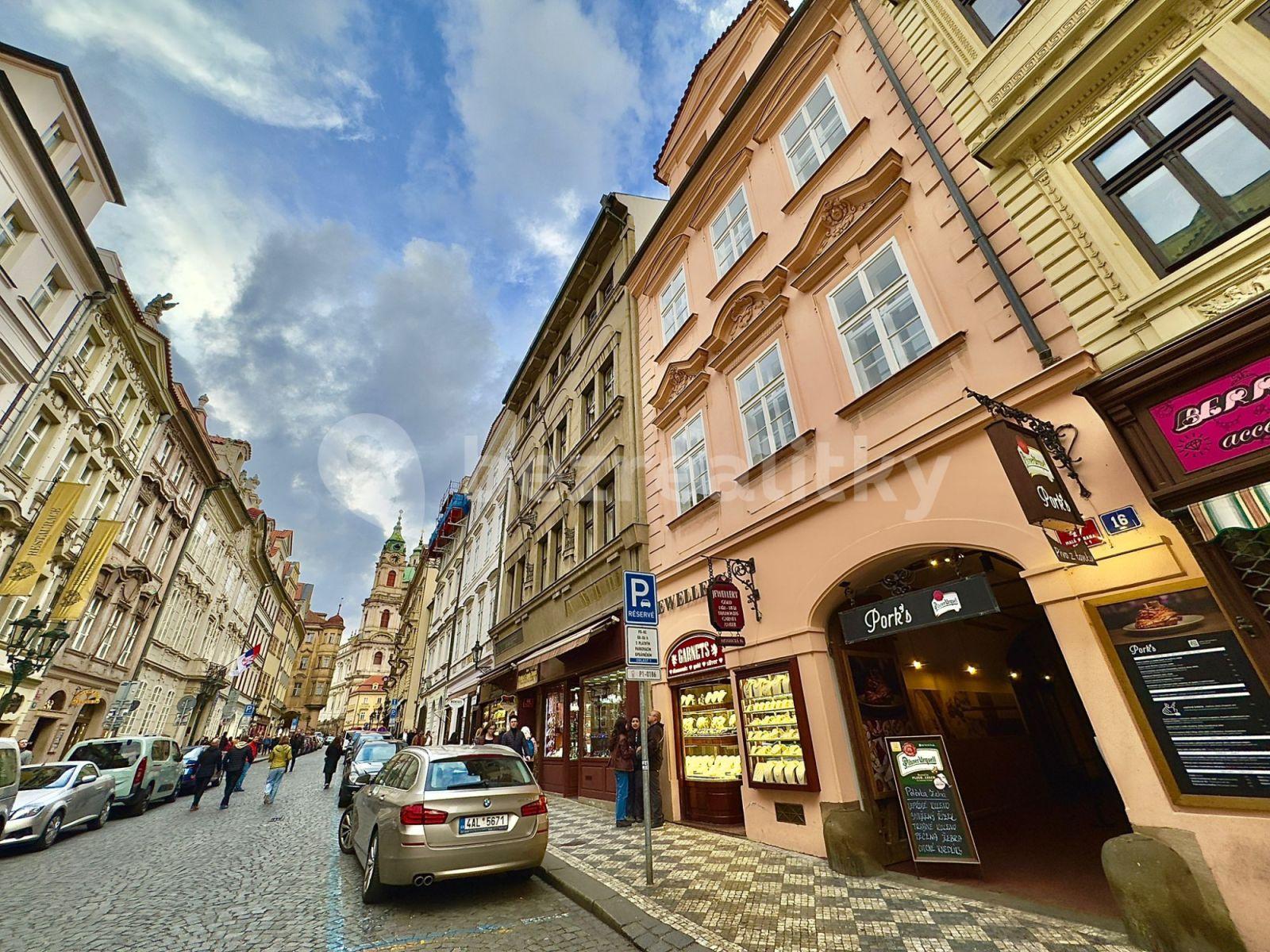 Pronájem bytu 2+1 40 m², Mostecká, Praha, Praha