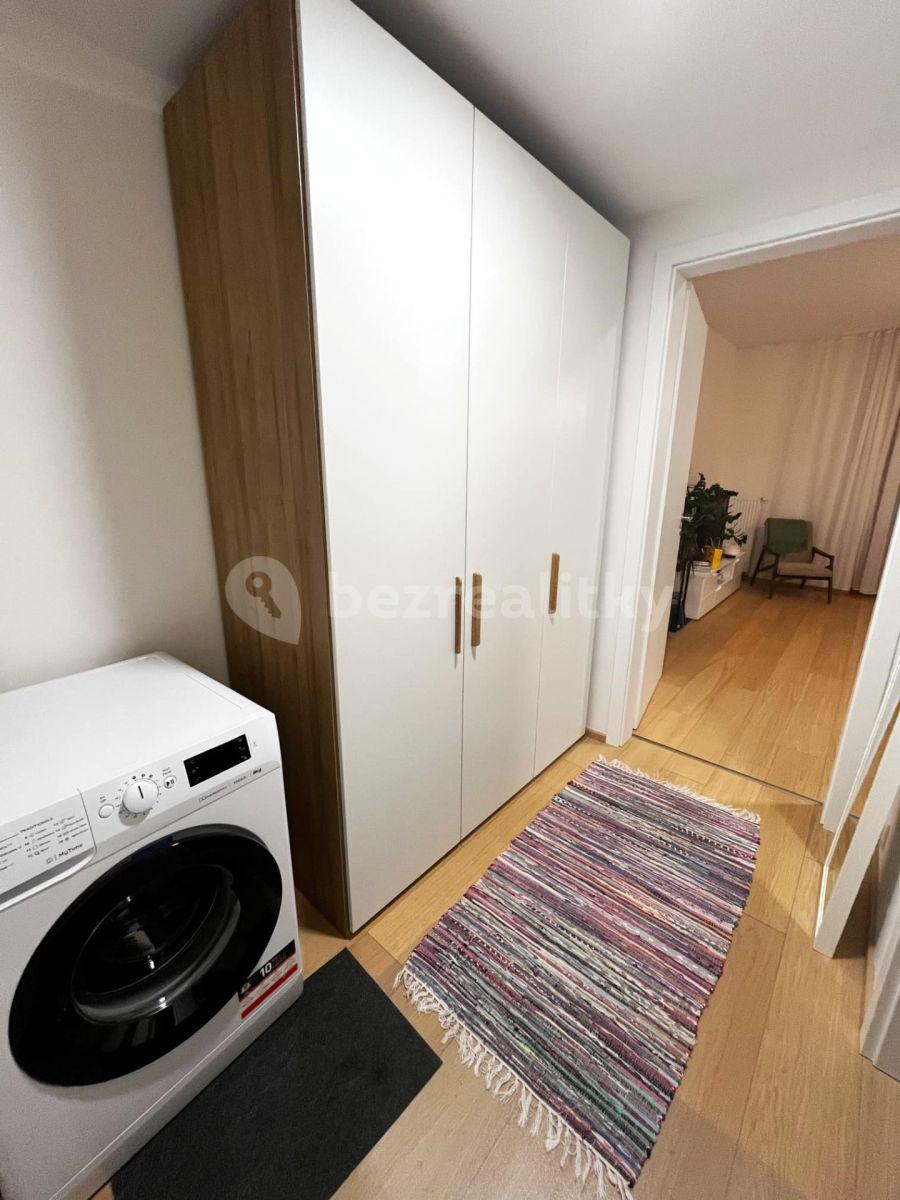 Pronájem bytu 1+kk 37 m², Vorařská, Praha, Praha