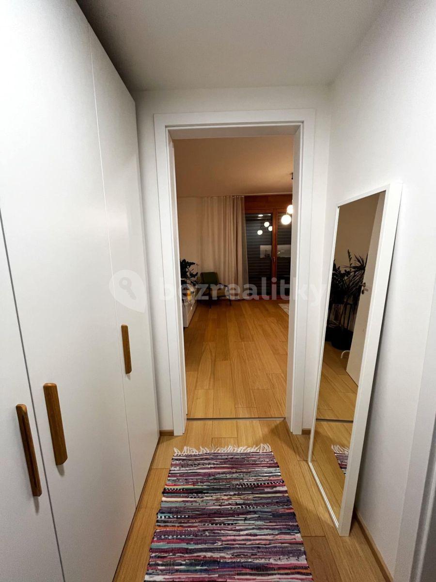 Pronájem bytu 1+kk 37 m², Vorařská, Praha, Praha