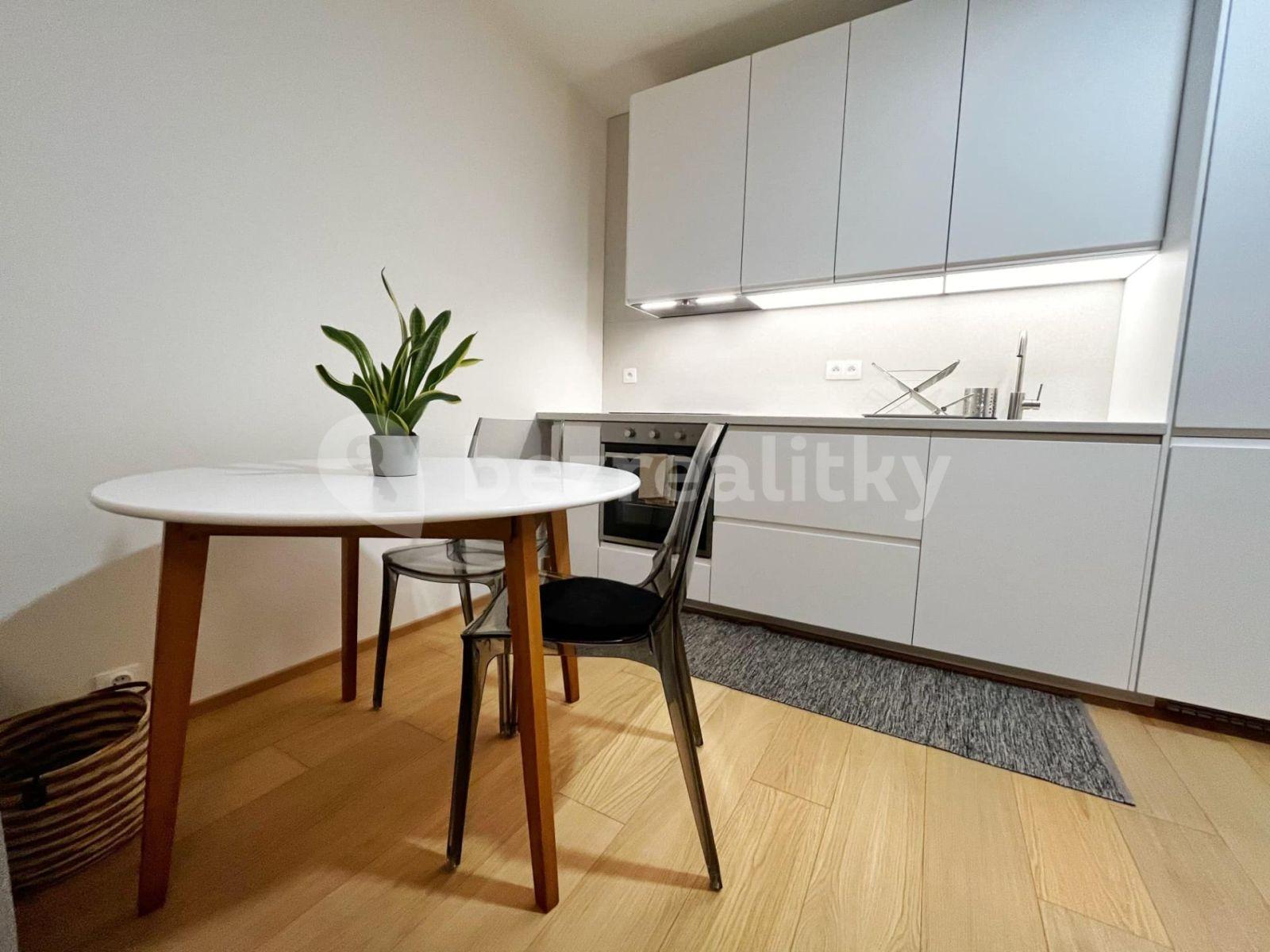 Pronájem bytu 1+kk 37 m², Vorařská, Praha, Praha