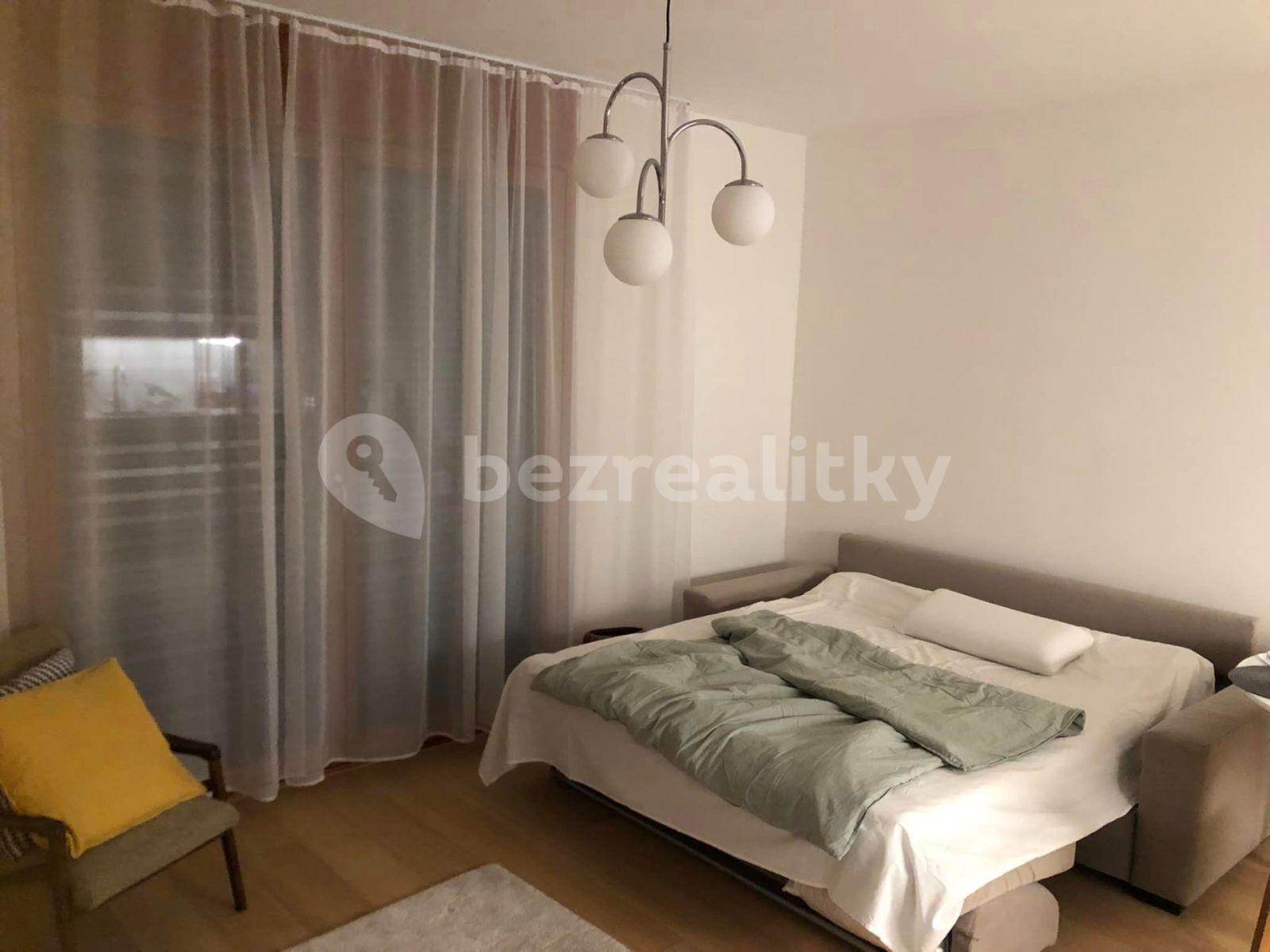 Pronájem bytu 1+kk 37 m², Vorařská, Praha, Praha