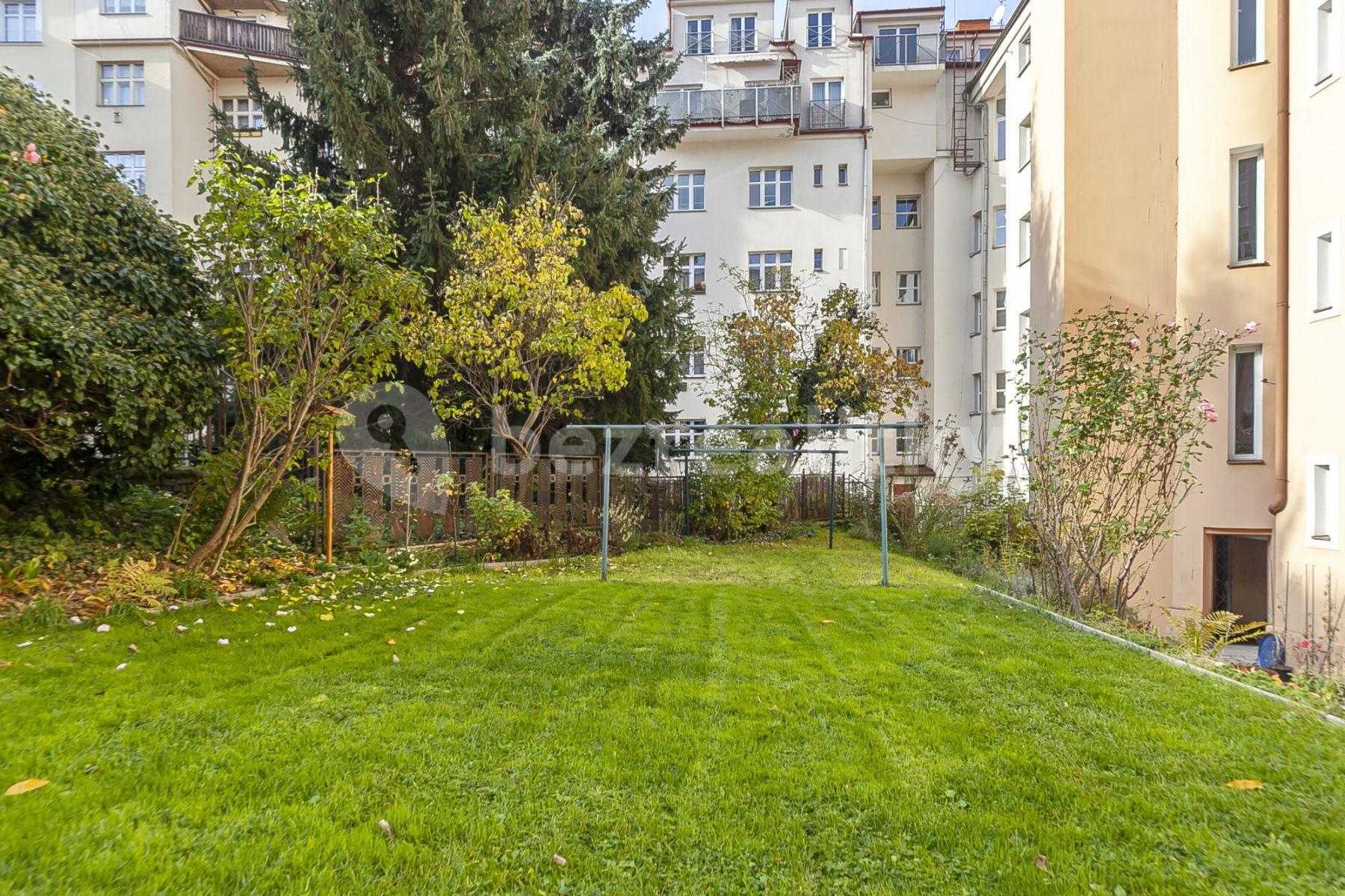 Pronájem bytu 2+1 55 m², Parléřova, Praha, Praha