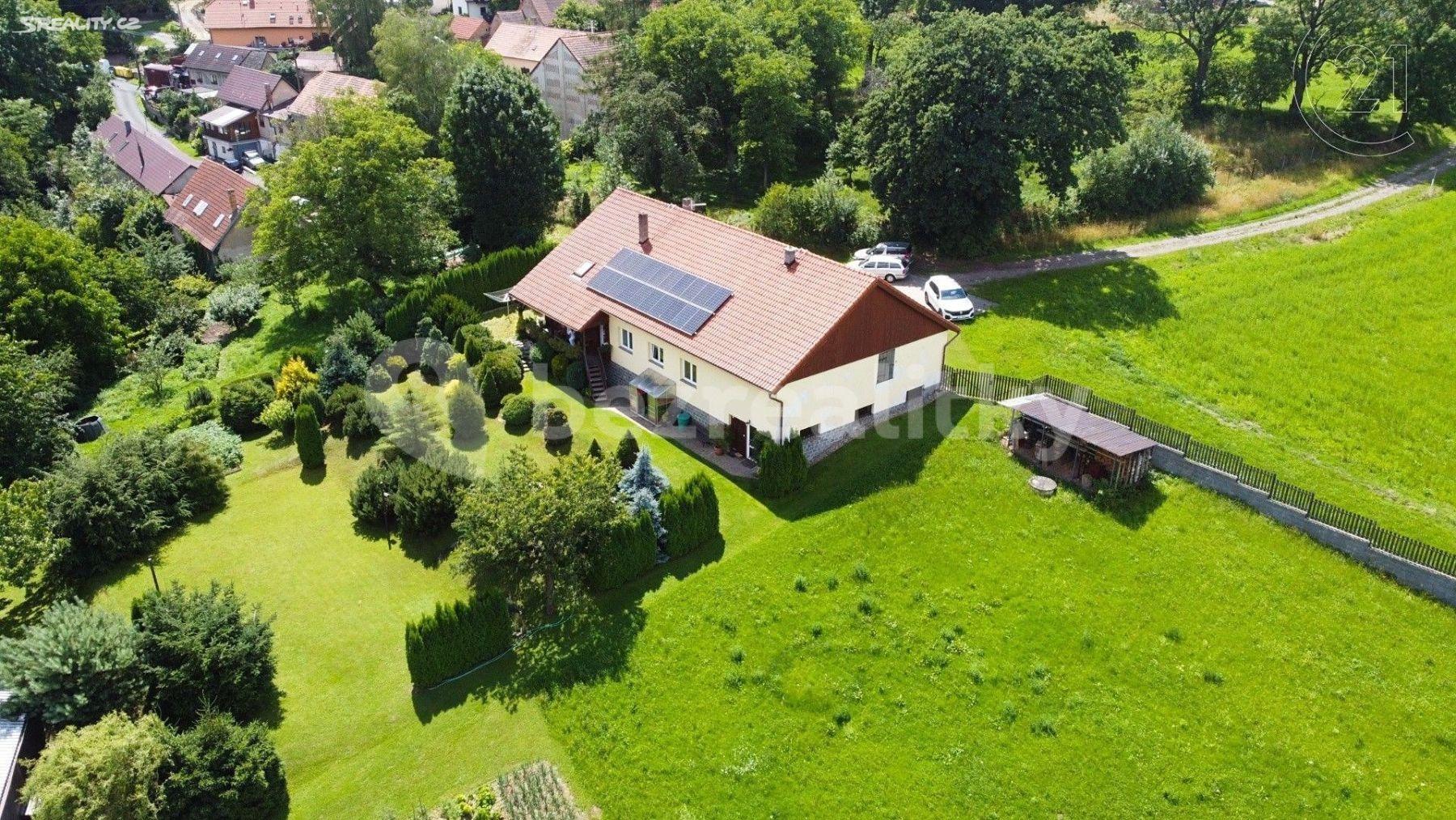 Prodej domu 320 m², pozemek 12.767 m², Za Zahradami, Březí, Středočeský kraj