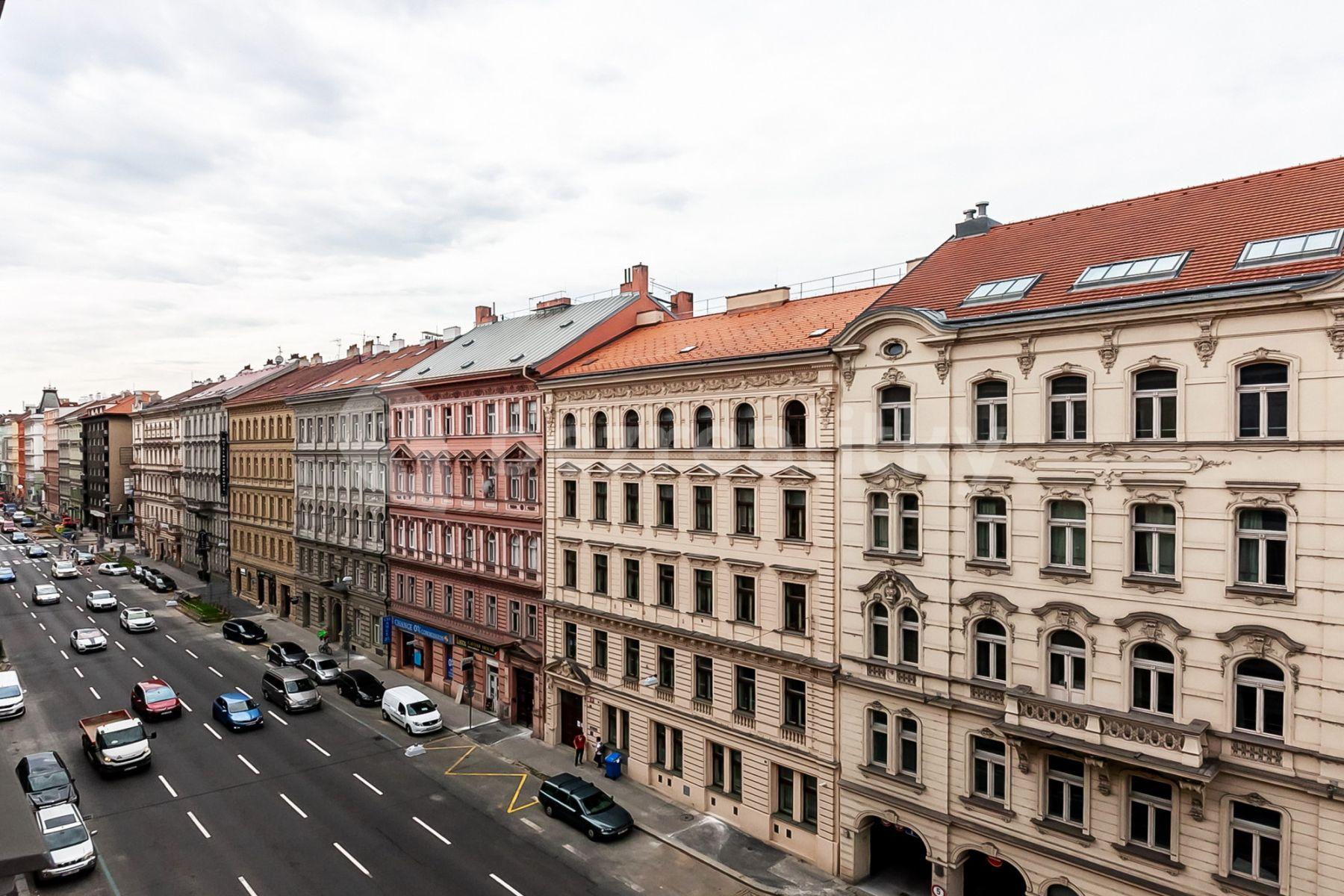 Pronájem bytu 1+kk 30 m², Legerova, Praha, Praha