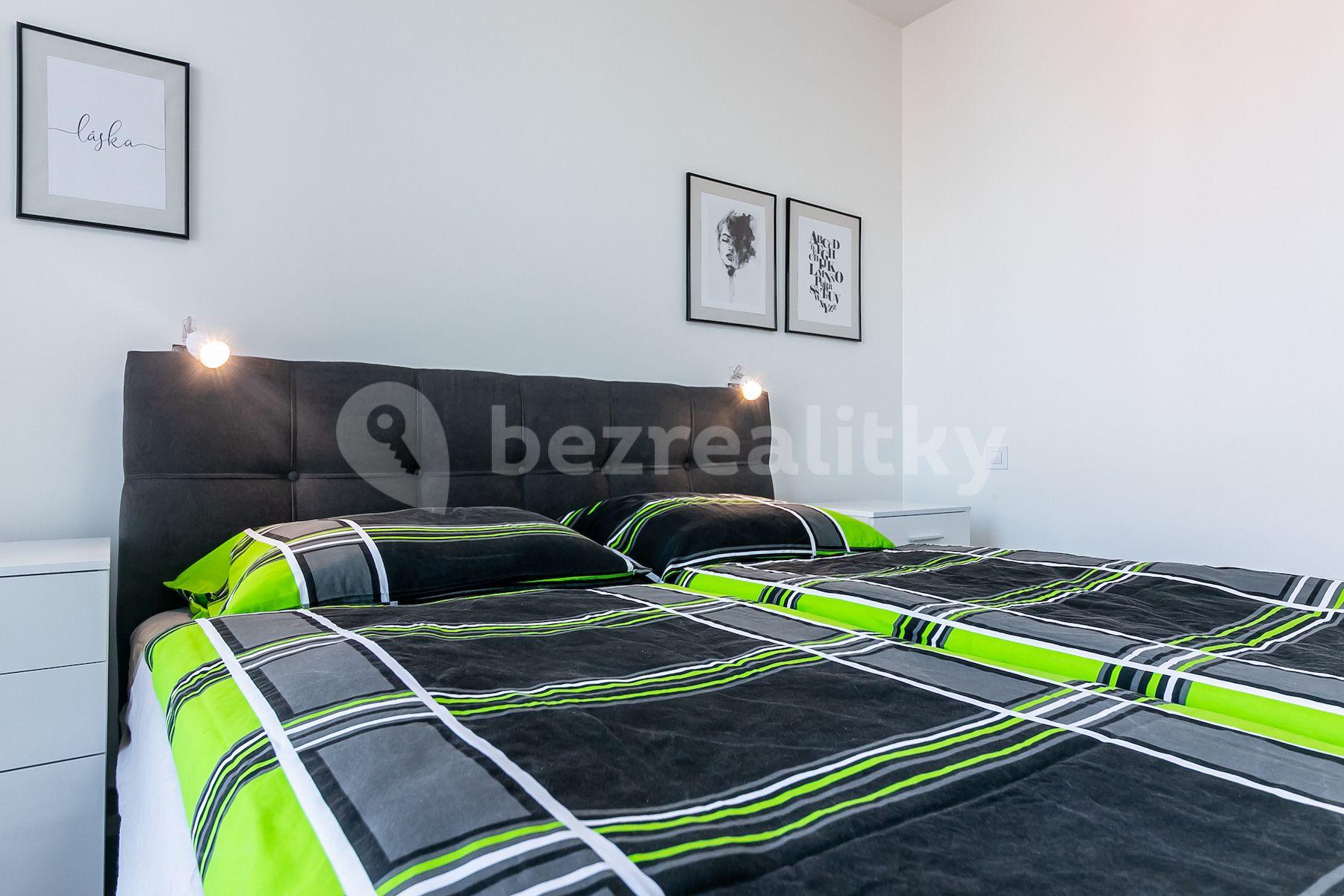 Prodej bytu 2+kk 58 m², Choceradská, Praha, Praha