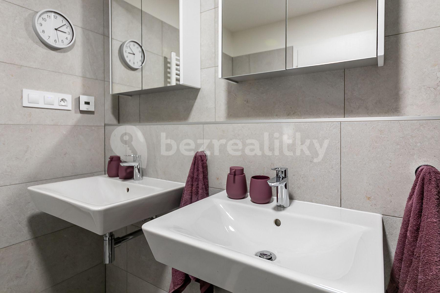 Prodej bytu 2+kk 58 m², Choceradská, Praha, Praha