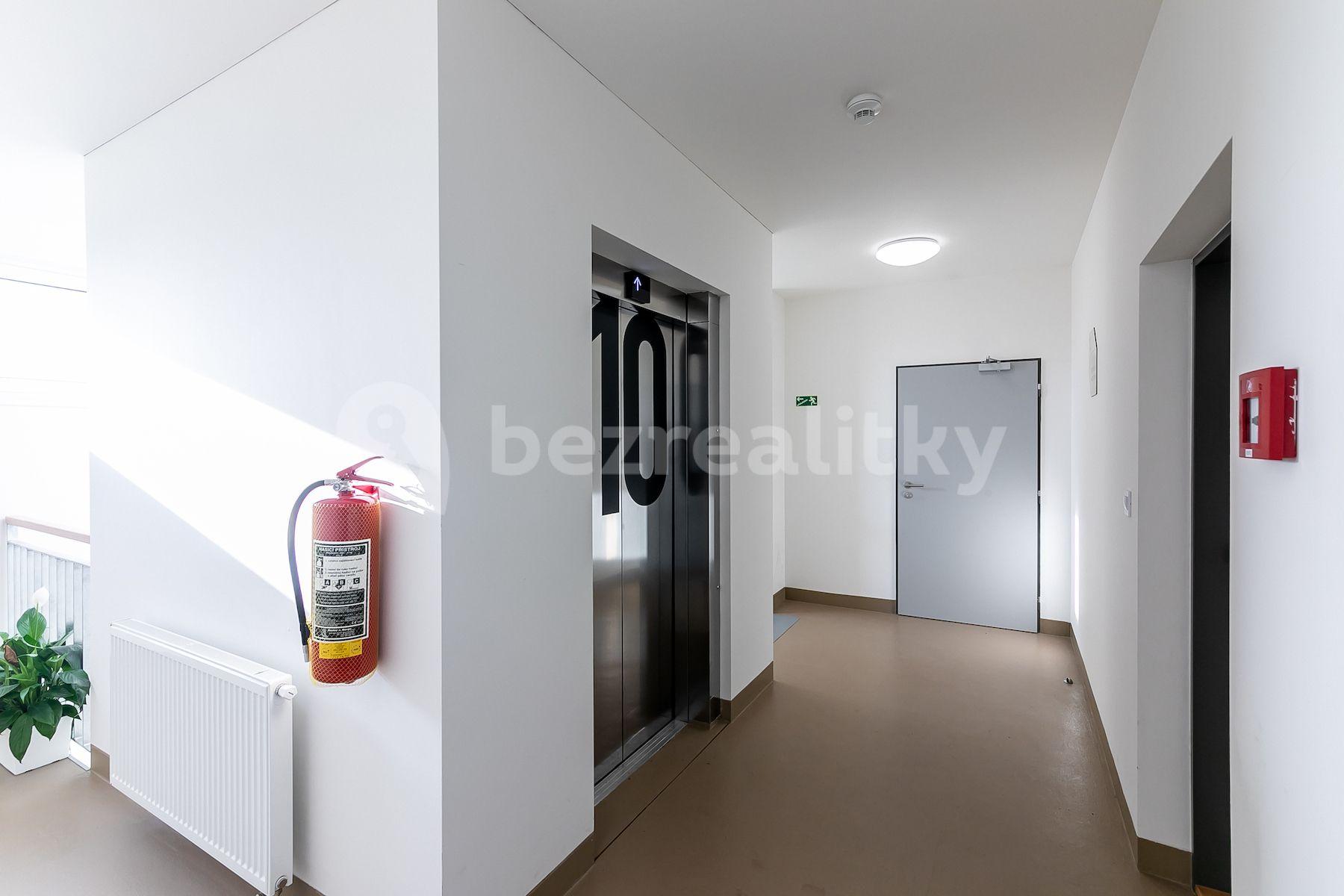 Prodej bytu 2+kk 58 m², Choceradská, Praha, Praha