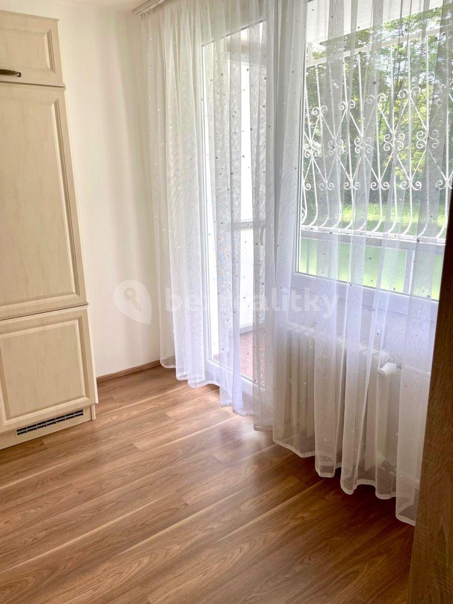 Prodej bytu 3+1 64 m², Jablonecká, Praha, Praha