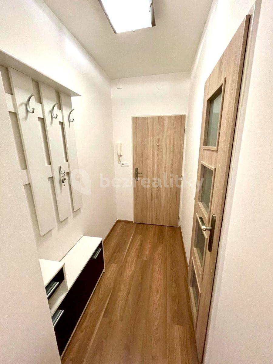 Prodej bytu 3+1 64 m², Jablonecká, Praha, Praha