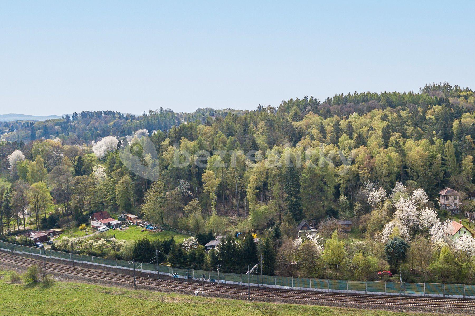 Prodej pozemku 1.108 m², U Trati, Všestary, Středočeský kraj