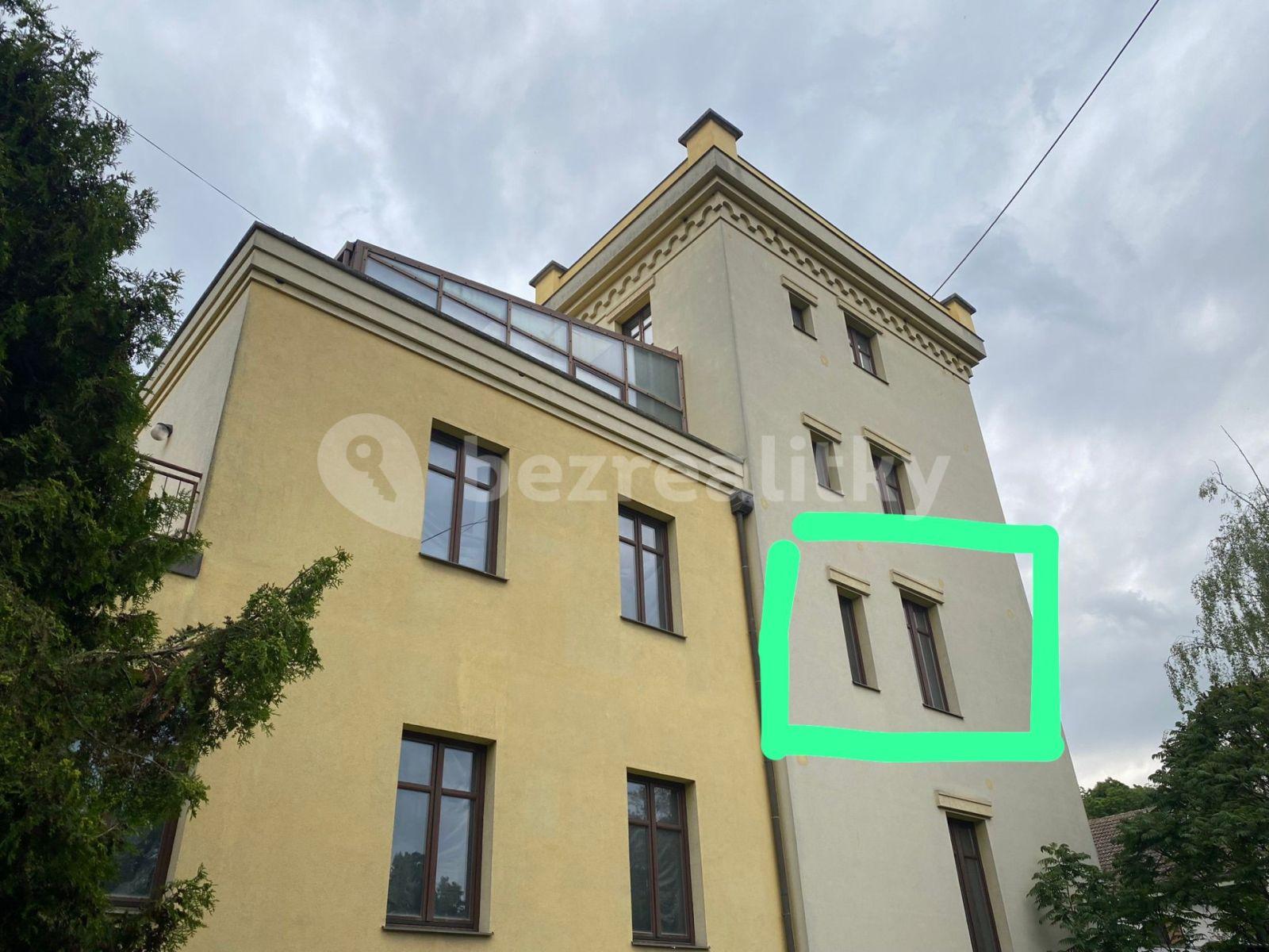 Prodej bytu 1+kk 18 m², Kolčavka, Praha, Praha