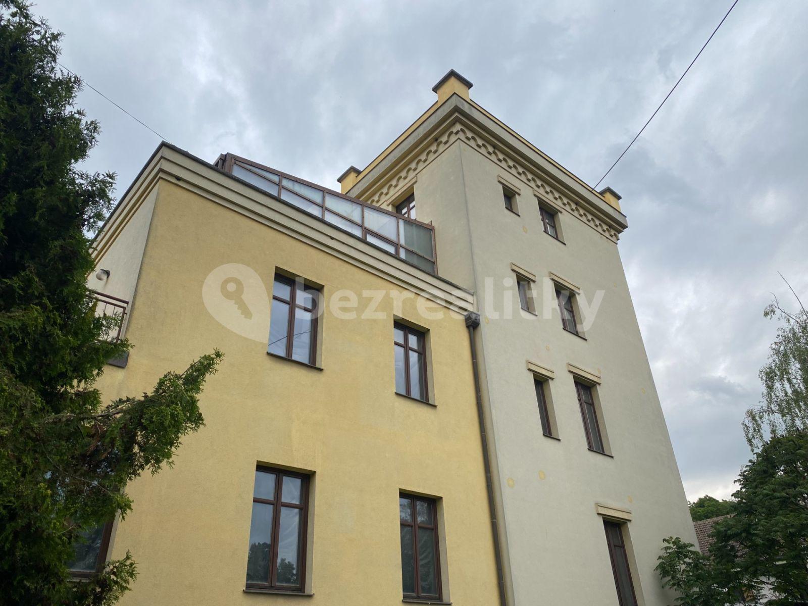 Prodej bytu 1+kk 18 m², Kolčavka, Praha, Praha