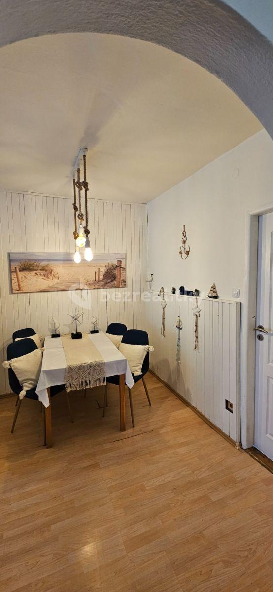 Prodej domu 204 m², pozemek 342 m², Javorová, Cheb, Karlovarský kraj