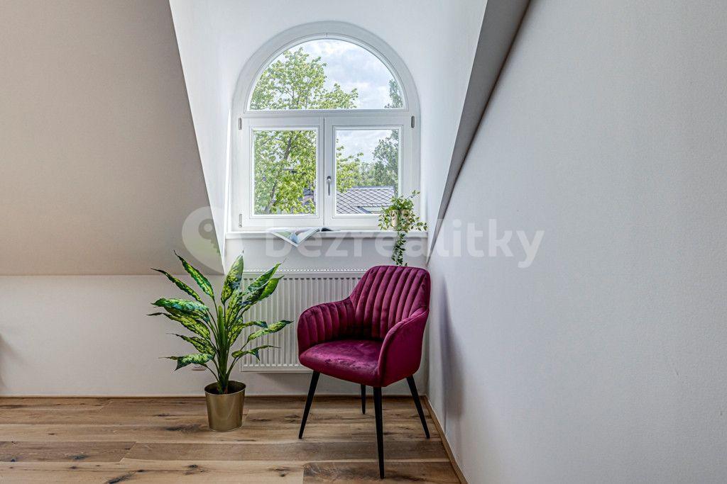 Pronájem bytu 1+kk 34 m², Kaizlovy sady, Praha, Praha