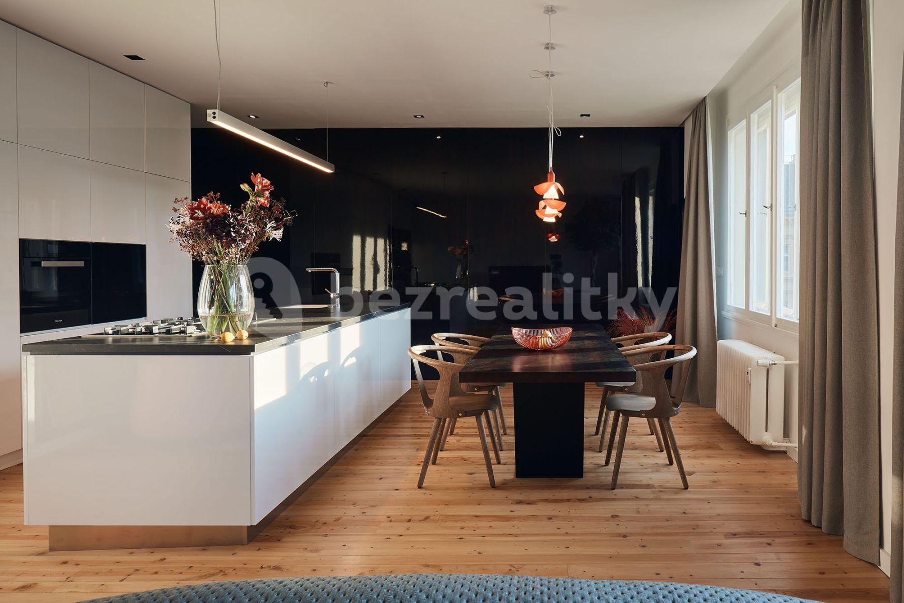 Pronájem bytu 3+kk 105 m², Lodecká, Praha, Praha