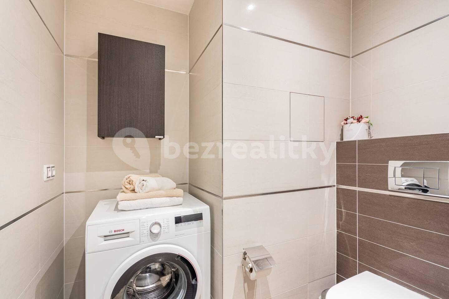 Pronájem bytu 1+kk 39 m², Mozartova, Praha, Praha