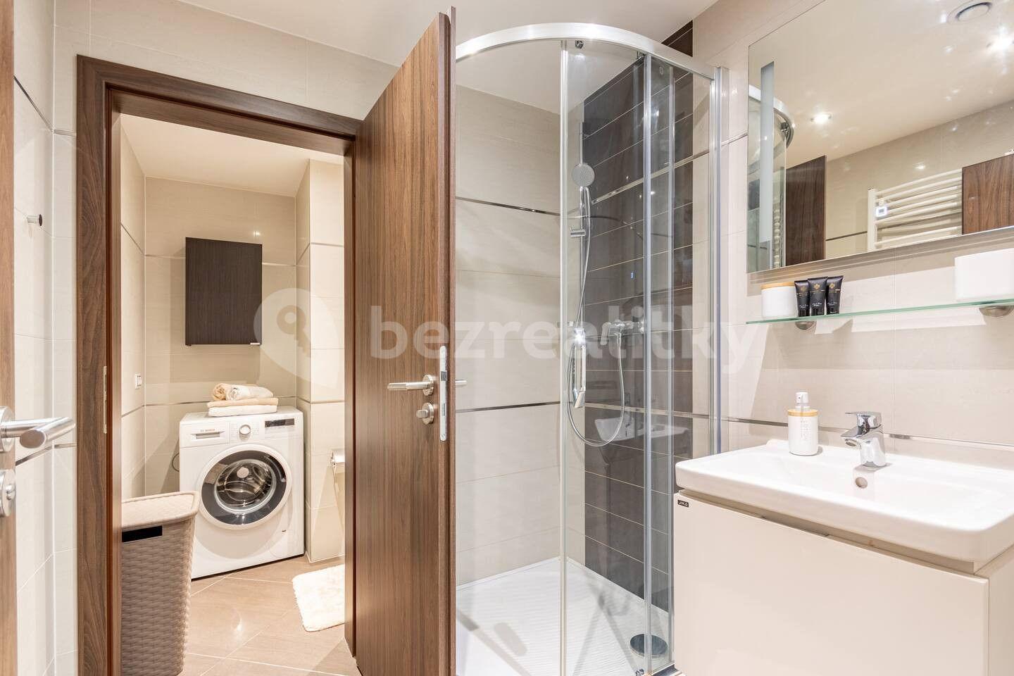 Pronájem bytu 1+kk 39 m², Mozartova, Praha, Praha