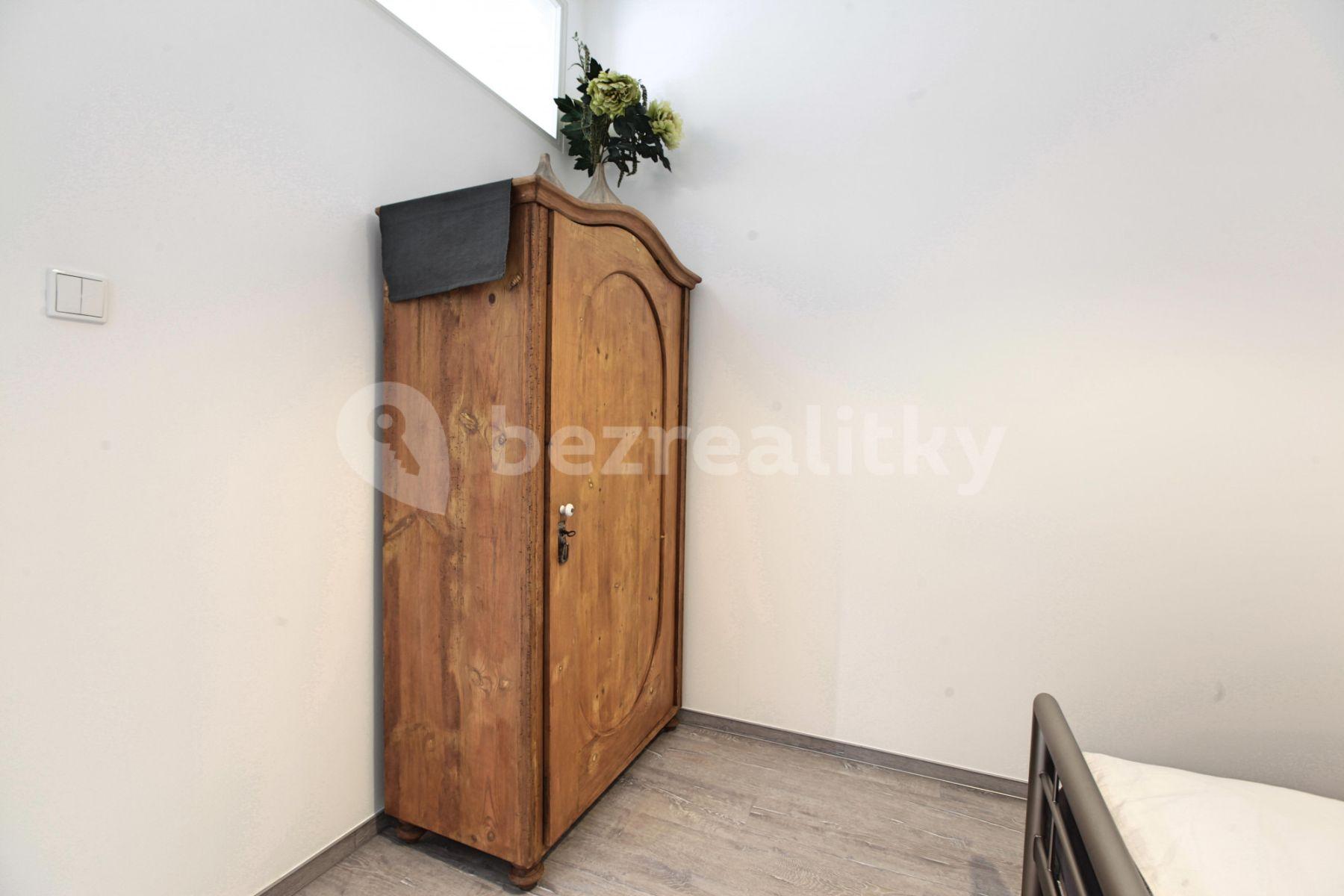 Pronájem bytu 2+1 56 m², Slovinská, Praha, Praha