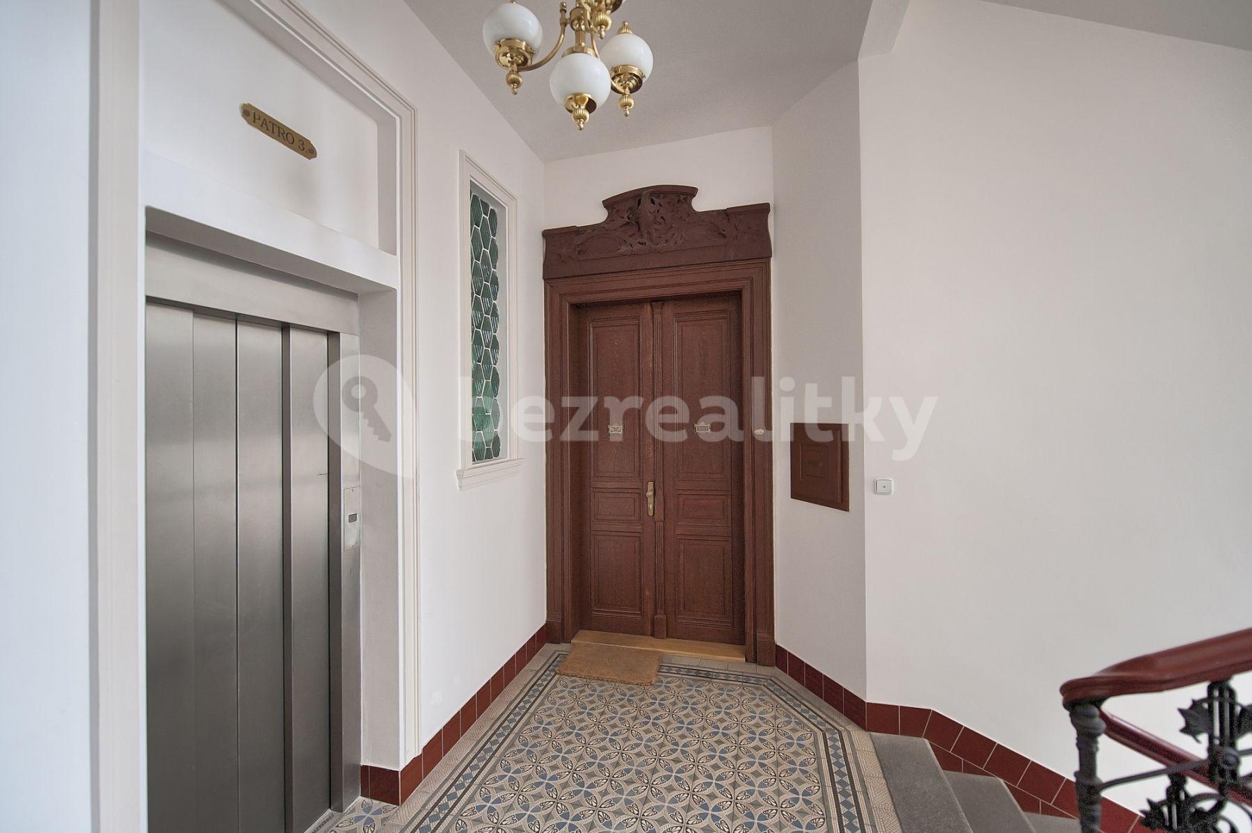 Pronájem bytu 4+1 111 m², Maiselova, Praha, Praha