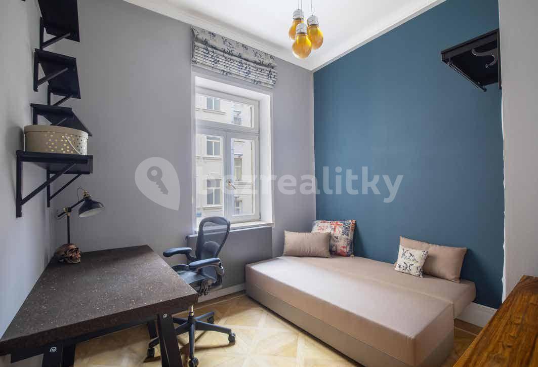 Pronájem bytu 3+1 92 m², Ostrovní, Praha, Praha