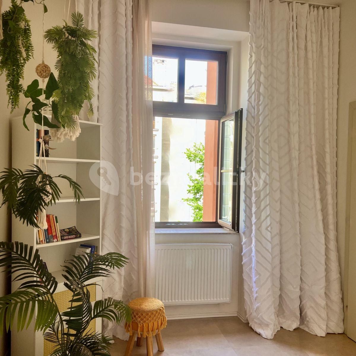 Pronájem bytu 2+kk 45 m², Legerova, Praha, Praha