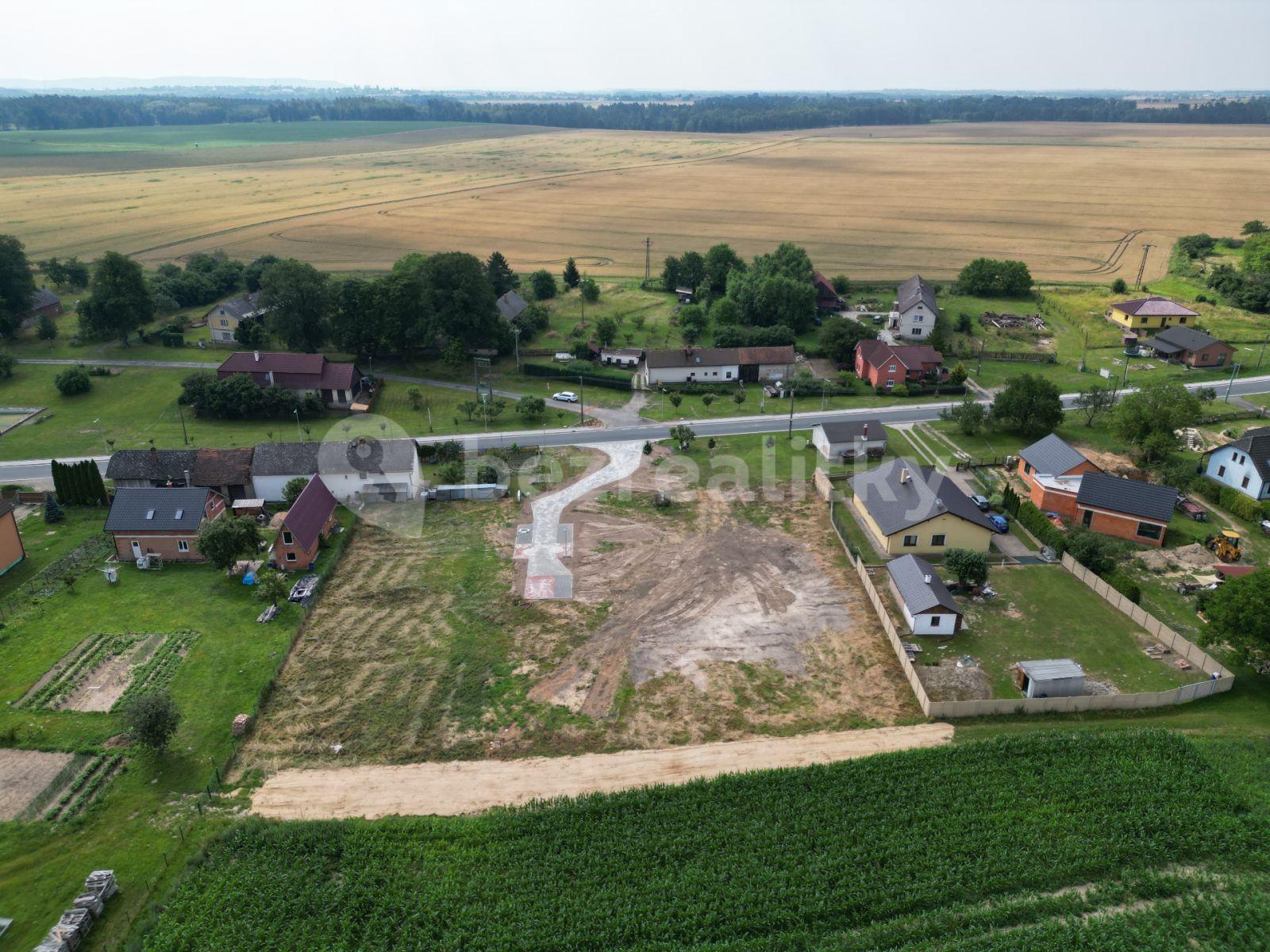 Prodej pozemku 1.051 m², Plužná, Středočeský kraj