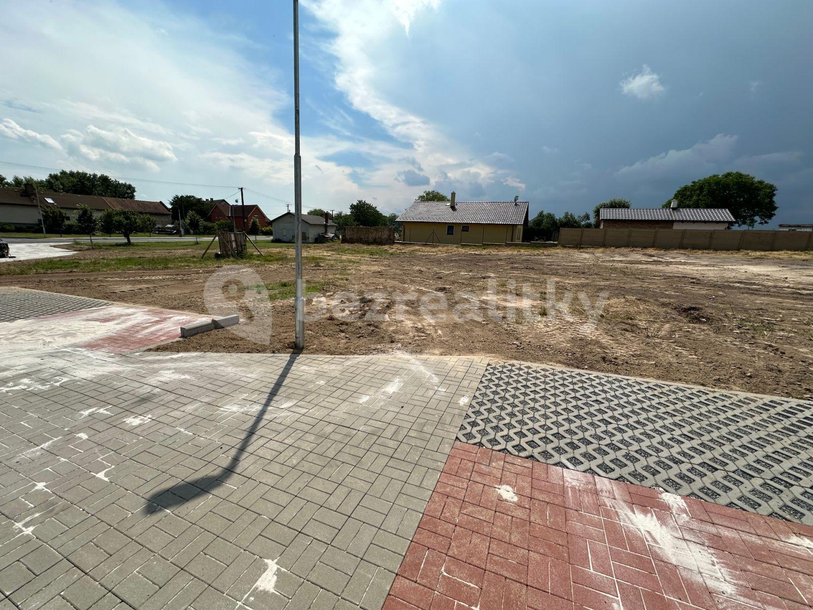 Prodej pozemku 1.051 m², Plužná, Středočeský kraj