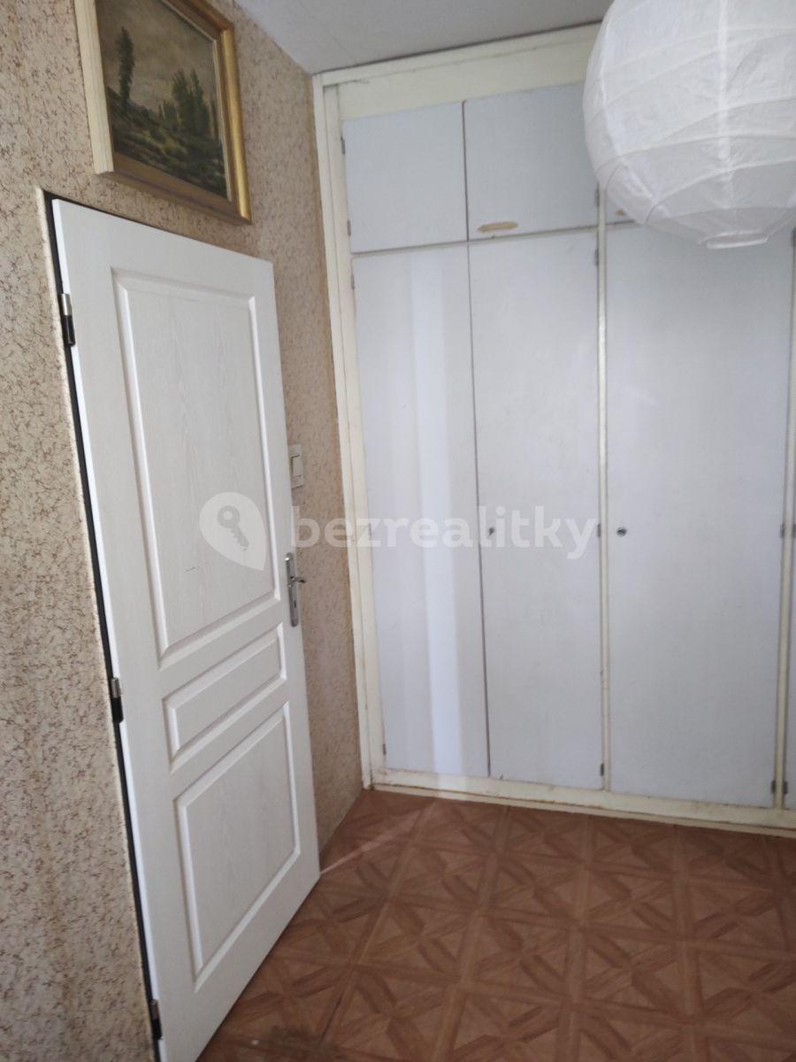 Prodej bytu 4+1 86 m², Dobšická, Praha, Praha