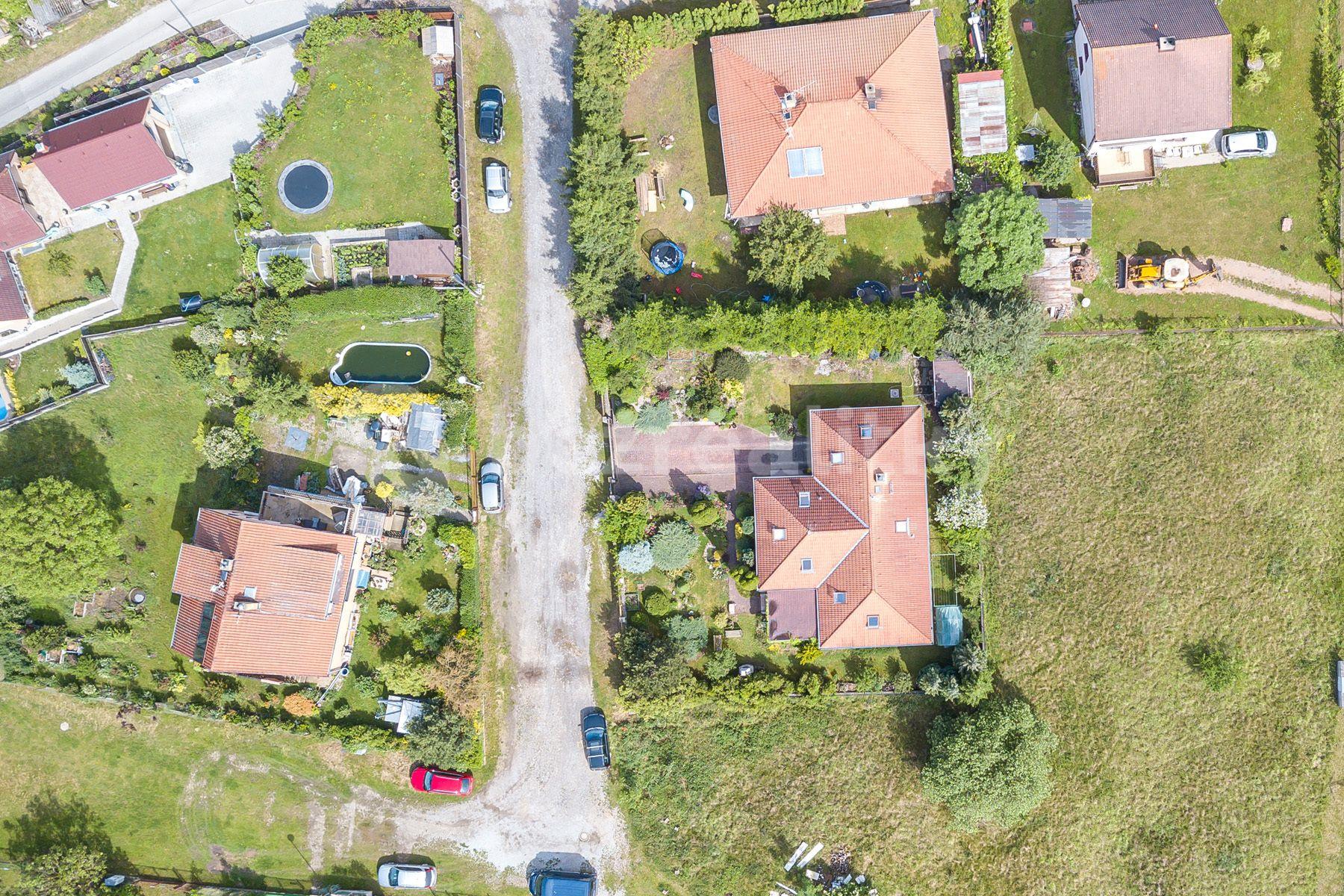 Prodej domu 247 m², pozemek 776 m², Srbsko, Srbsko, Středočeský kraj