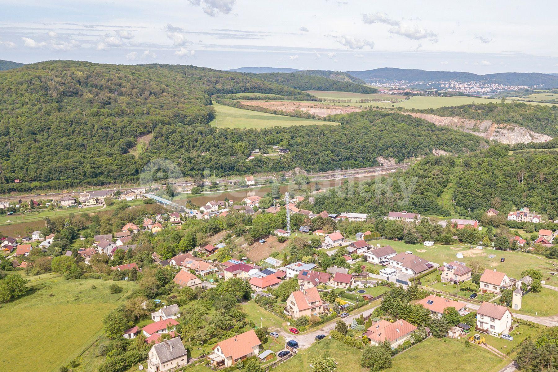 Prodej domu 247 m², pozemek 776 m², Srbsko, Srbsko, Středočeský kraj