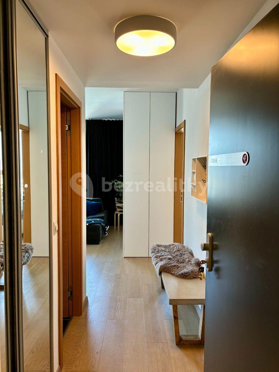 Prodej bytu 2+1 56 m², Landererova, Bratislava - mestská časť Staré Mesto, Bratislavský kraj