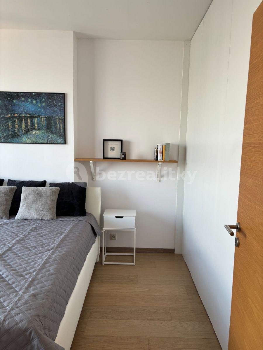 Prodej bytu 2+1 56 m², Landererova, Bratislava - mestská časť Staré Mesto, Bratislavský kraj