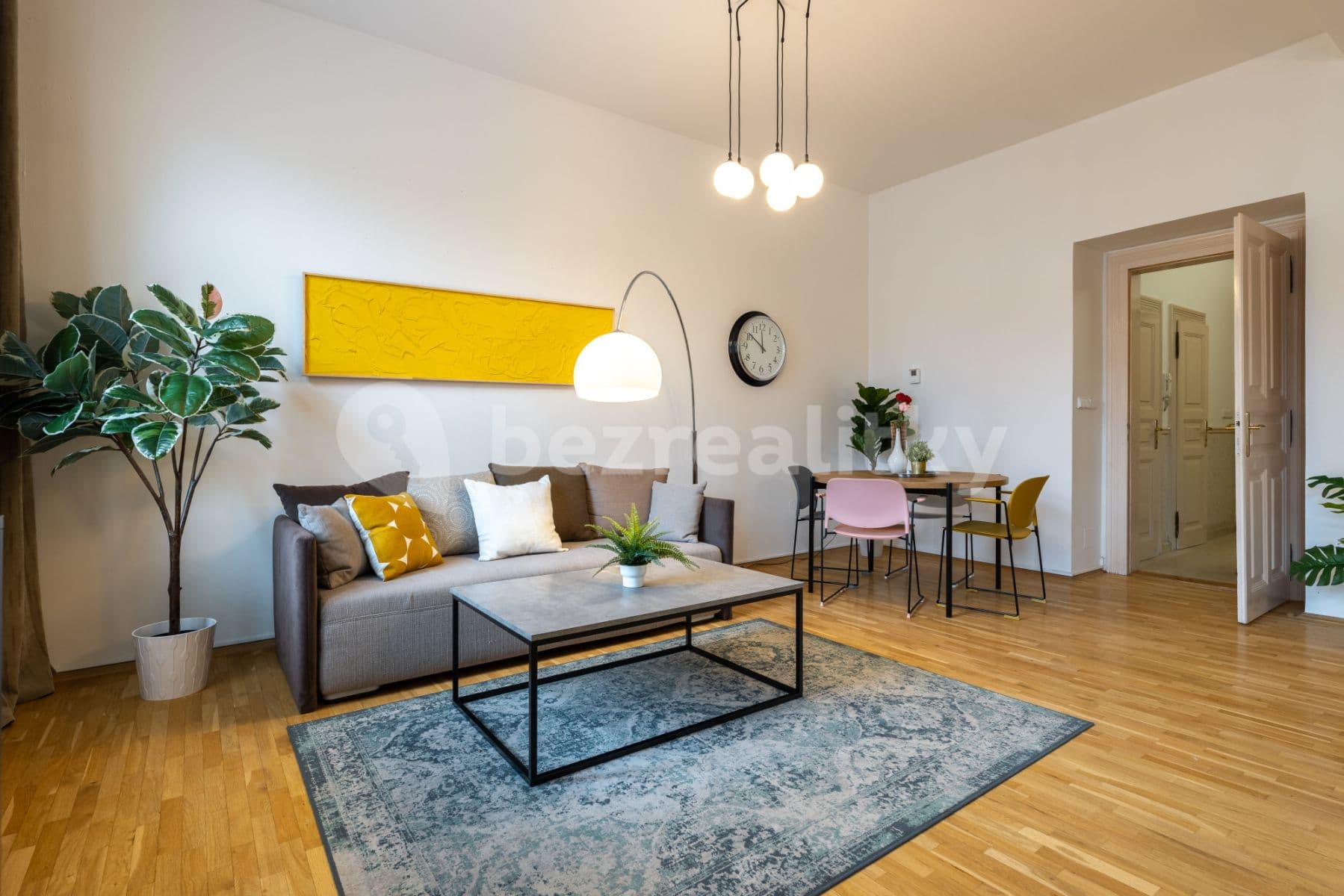 Pronájem bytu 4+1 160 m², Ruská, Praha, Praha