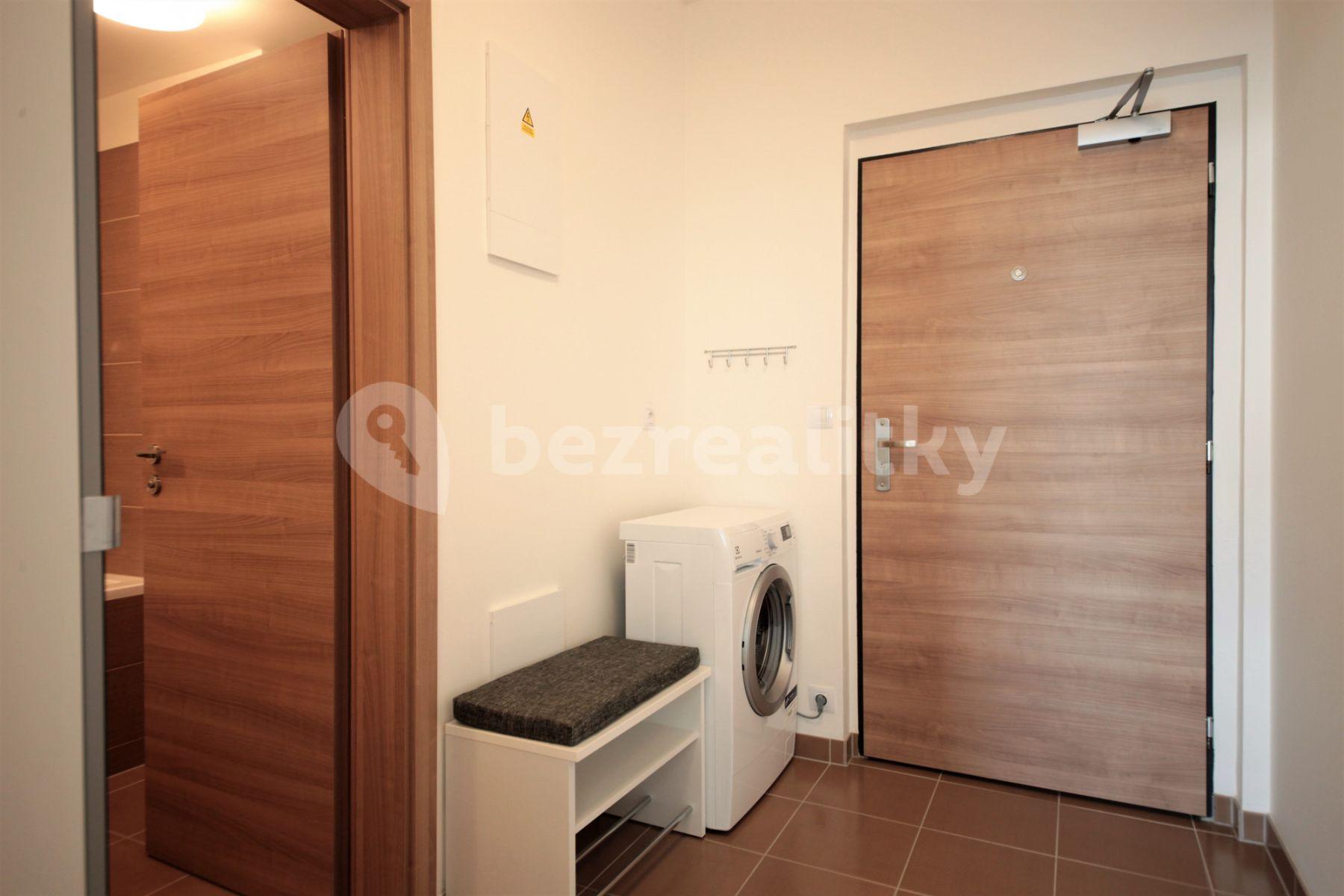 Pronájem bytu 1+kk 35 m², Modrého, Praha, Praha