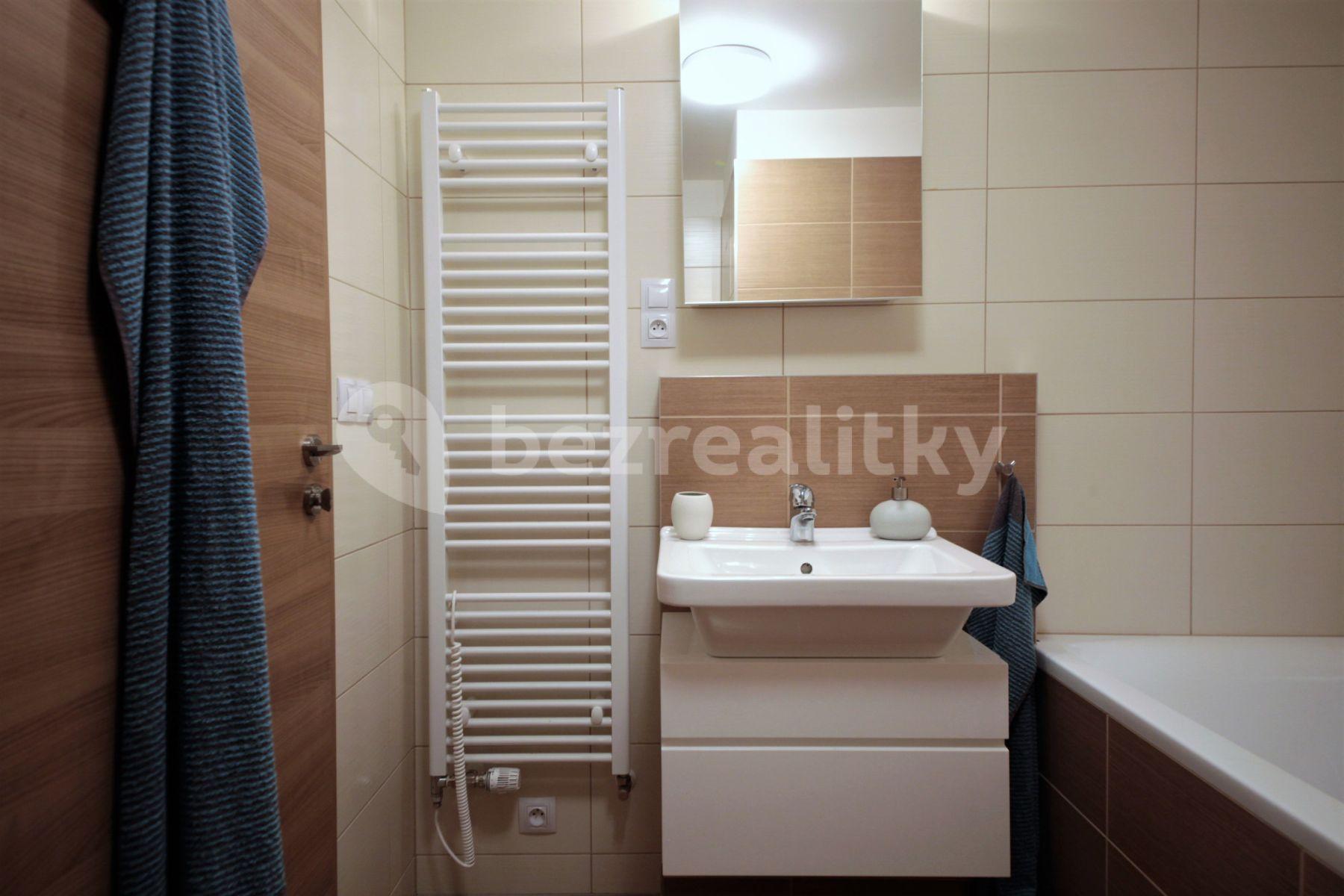 Pronájem bytu 1+kk 35 m², Modrého, Praha, Praha