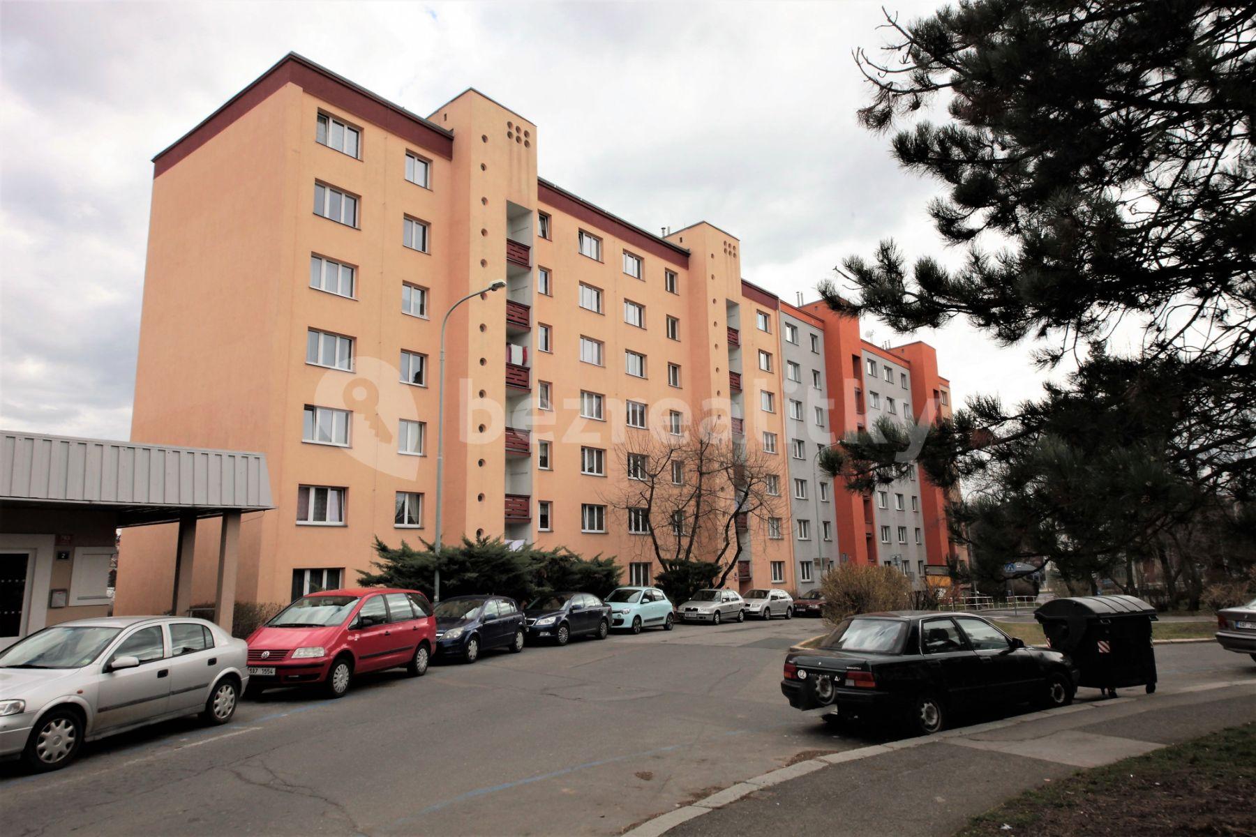 Pronájem bytu 2+1 53 m², Arabská, Praha, Praha