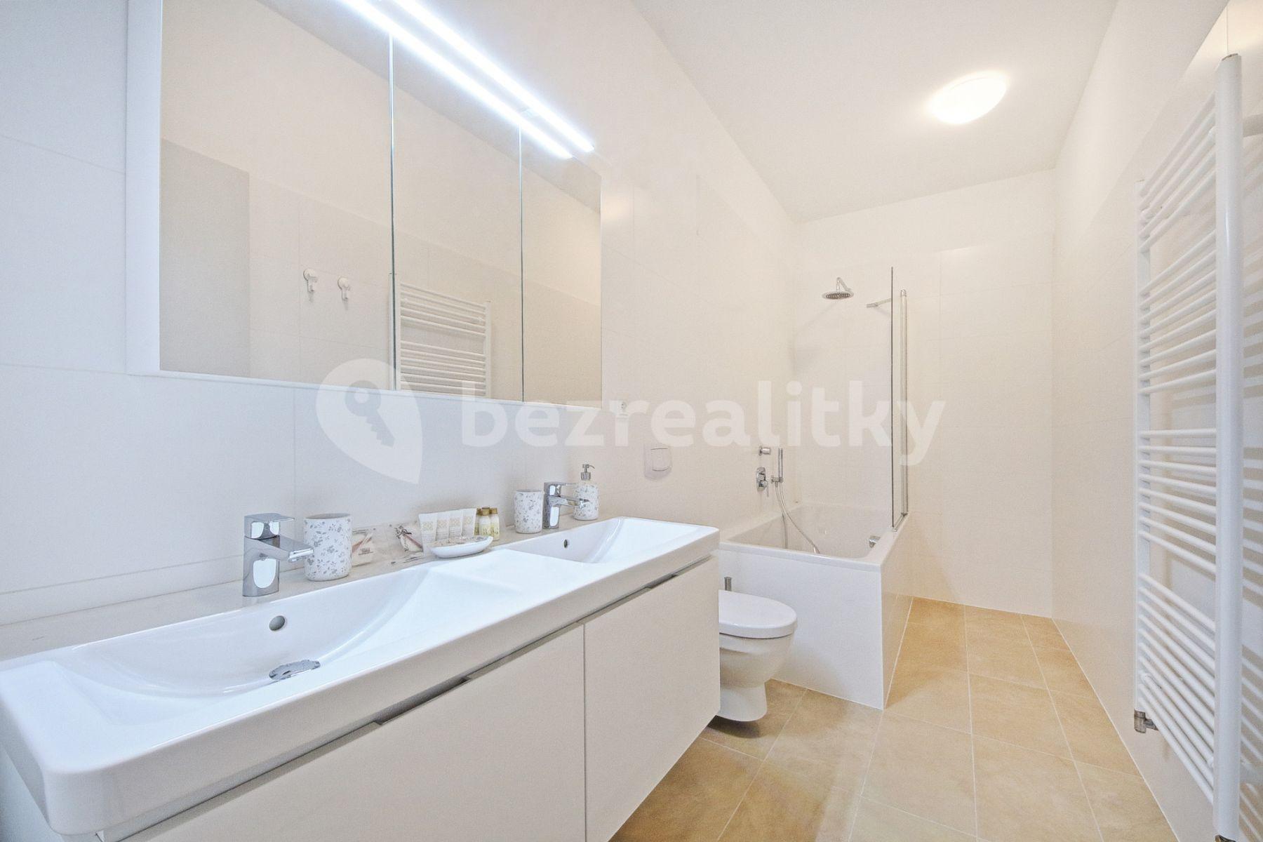 Pronájem bytu 2+kk 68 m², Balbínova, Praha, Praha