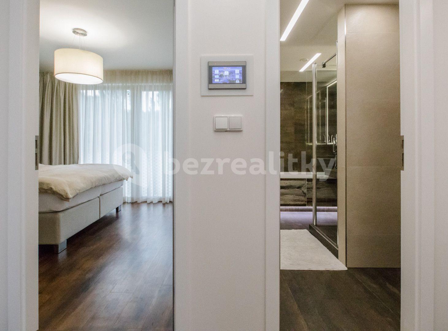 Pronájem bytu 3+1 120 m², Hartigova, Praha, Praha