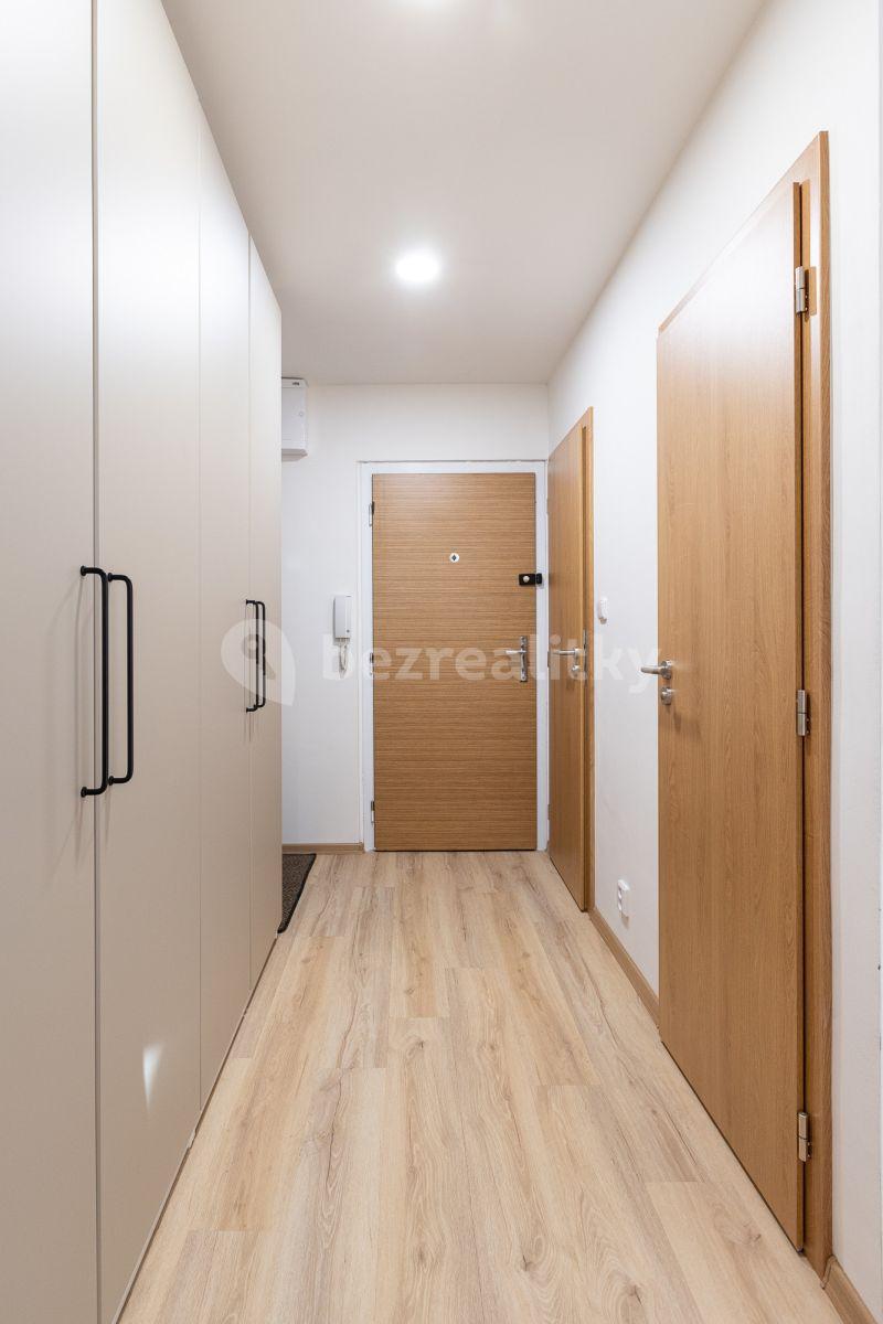 Pronájem bytu 2+1 45 m², Tusarova, Praha, Praha