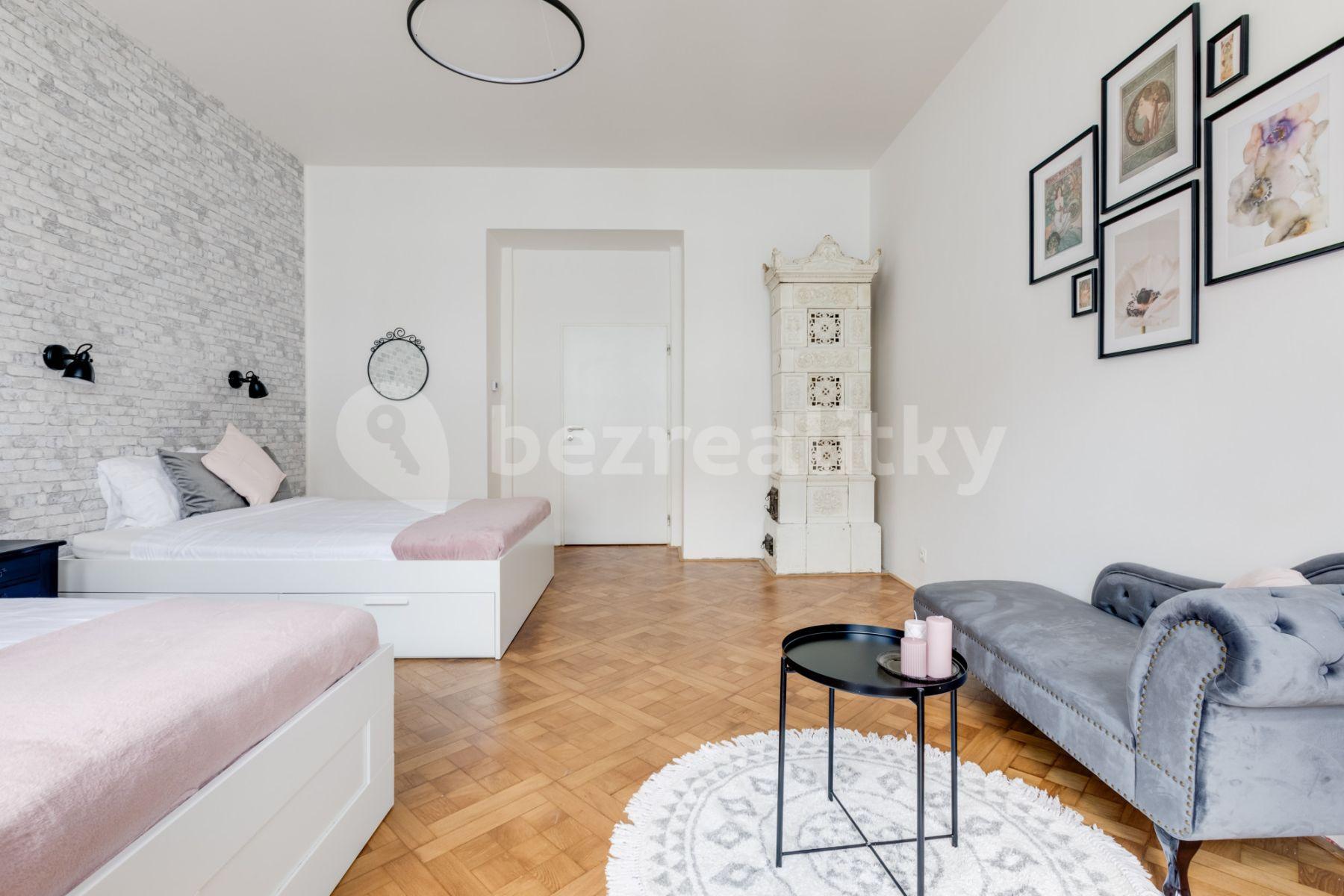 Pronájem bytu 1+kk 55 m², Lublaňská, Praha, Praha