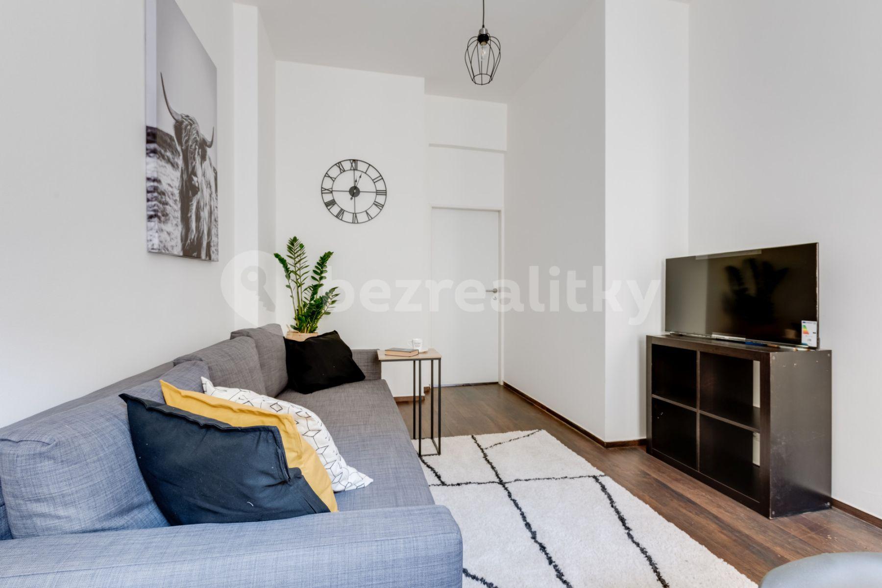 Pronájem bytu 1+kk 55 m², Lublaňská, Praha, Praha