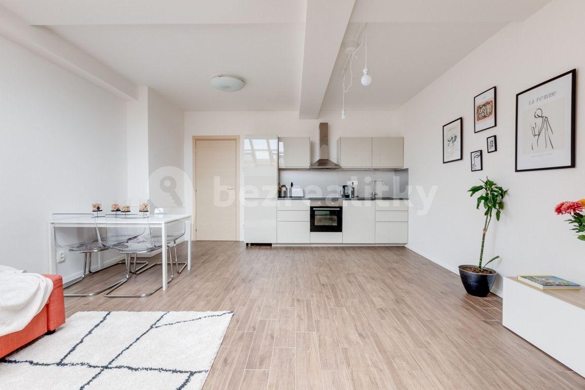 Pronájem bytu 2+kk 55 m², Legerova, Praha, Praha