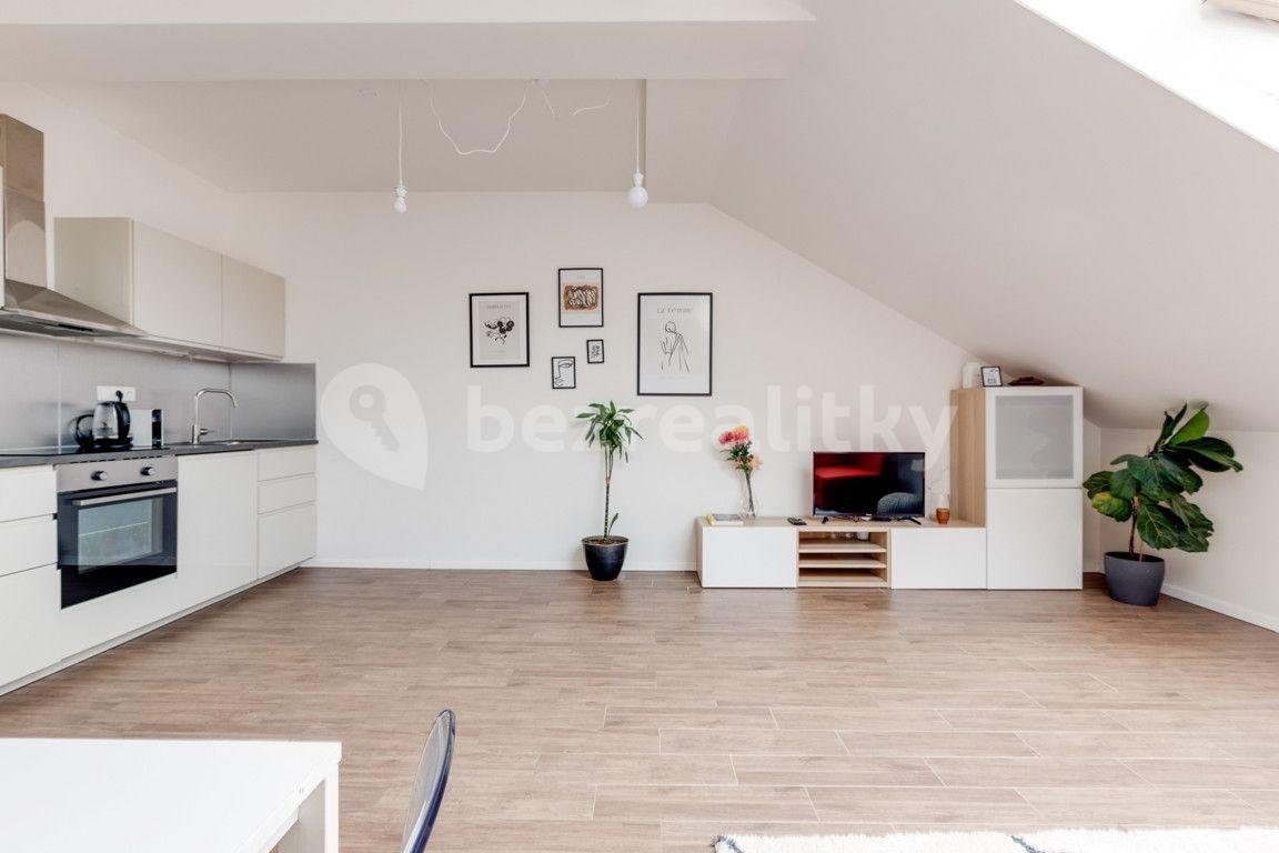 Pronájem bytu 2+kk 55 m², Legerova, Praha, Praha