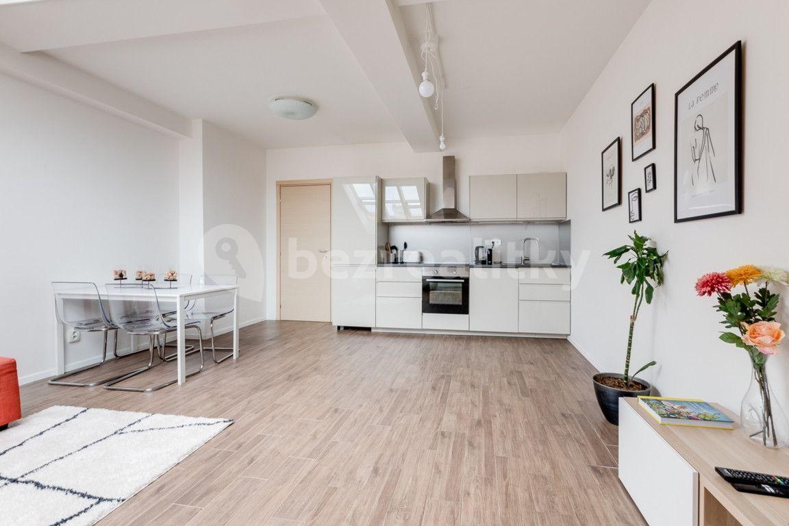 Pronájem bytu 2+kk 55 m², Legerova, Praha, Praha