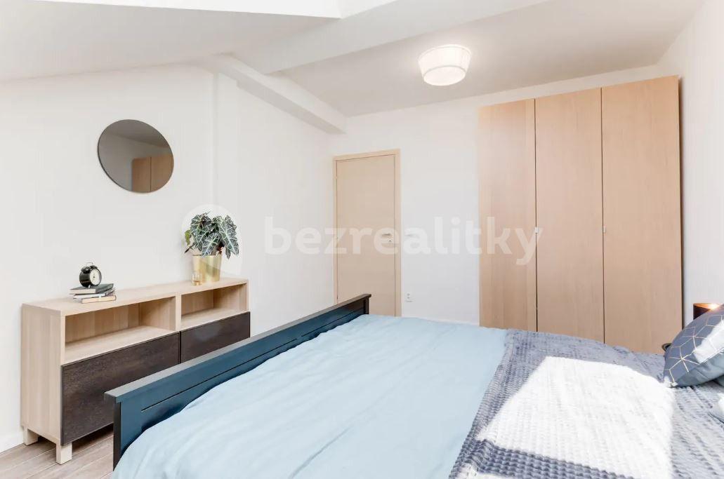 Pronájem bytu 2+kk 85 m², Legerova, Praha, Praha