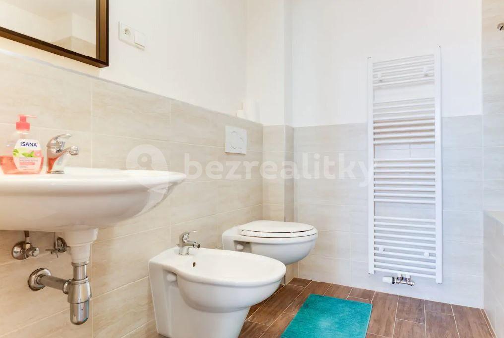 Pronájem bytu 2+kk 85 m², Legerova, Praha, Praha