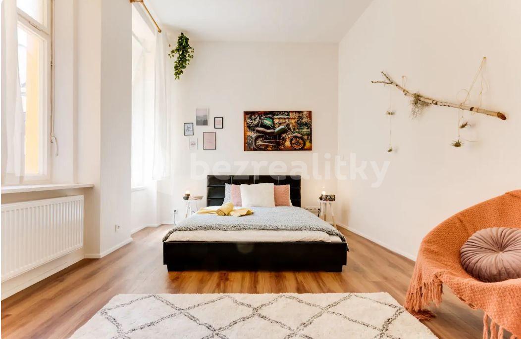 Pronájem bytu 2+kk 85 m², Štěpánská, Praha, Praha