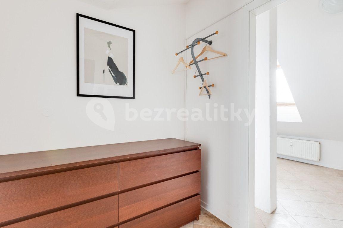 Pronájem bytu 1+kk 55 m², V Tůních, Praha, Praha