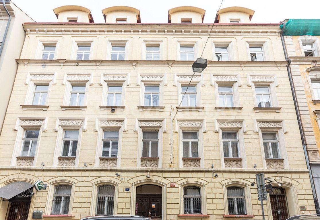 Pronájem bytu 1+kk 55 m², V Tůních, Praha, Praha