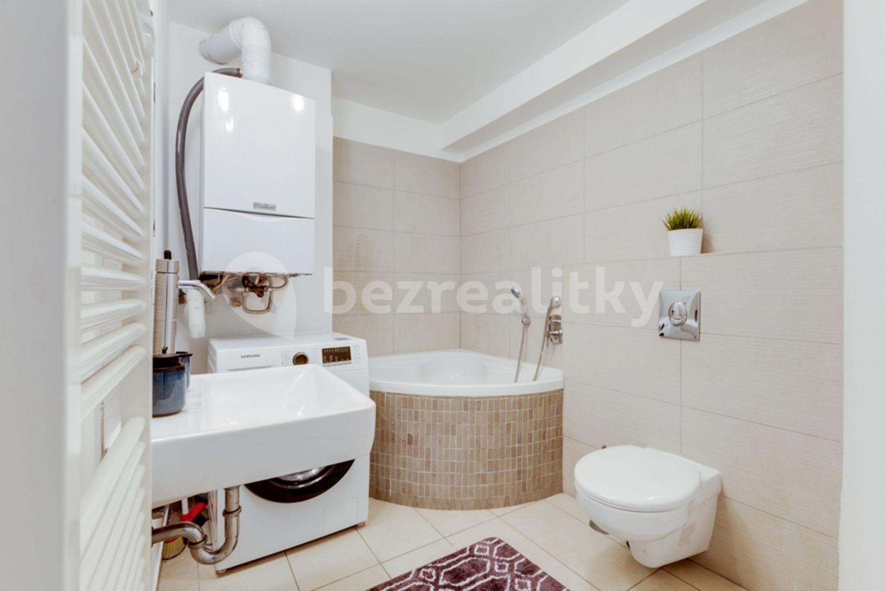 Pronájem bytu 3+1 103 m², Karlovo náměstí, Praha, Praha